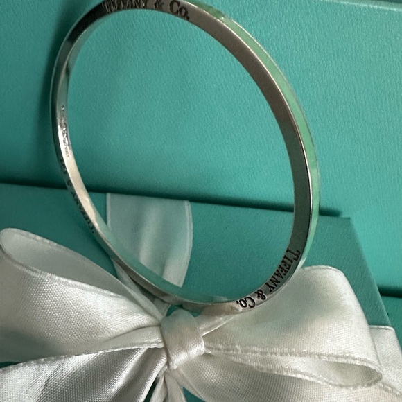 Tiffany & Co Blue Enamel Stripe Bangle Bracelet Sterling Silver Collector’s item - Picture 10 of 11